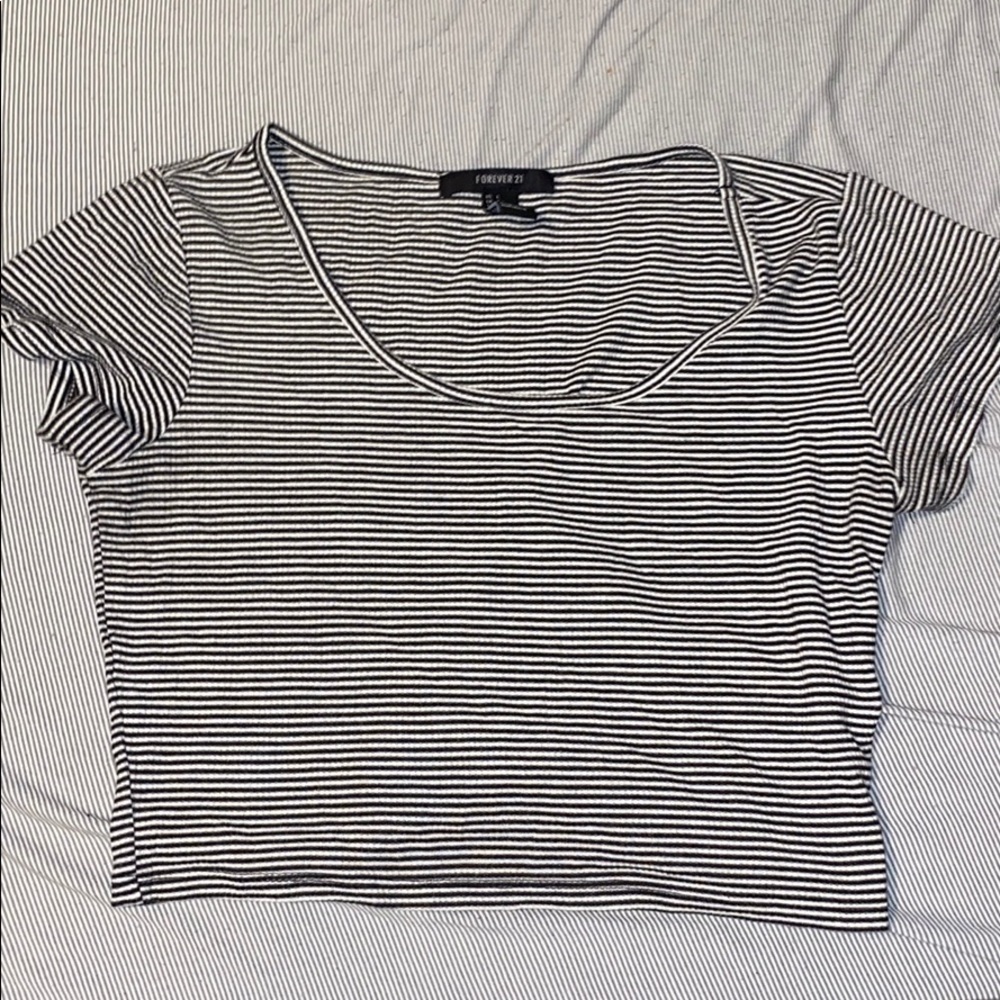 Cropped tee shirt!